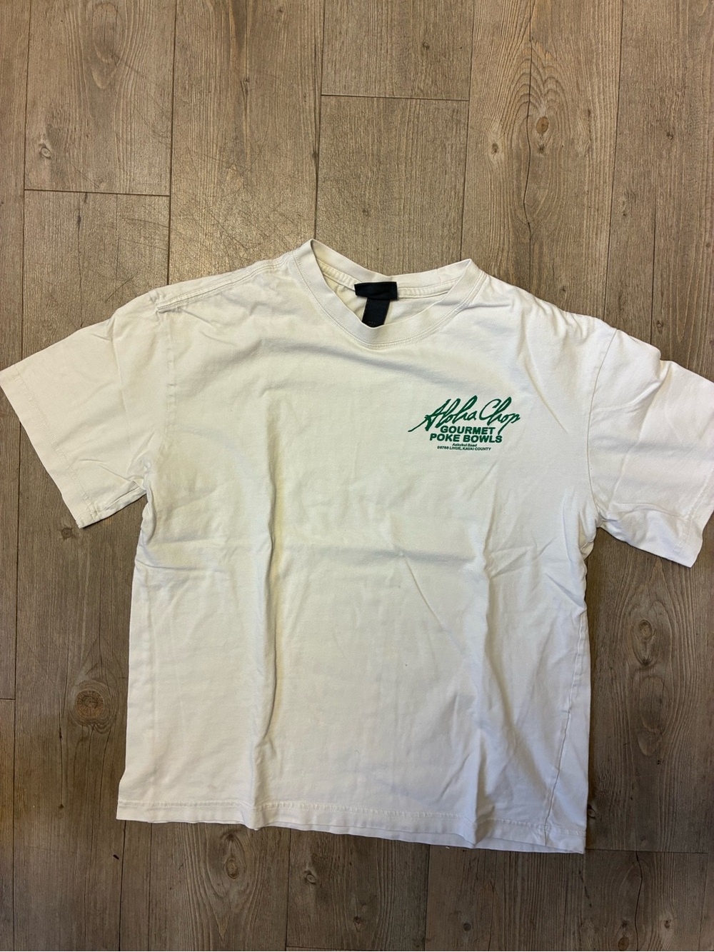H&M White Crewneck Loose Fit Tee with Green Accent Small